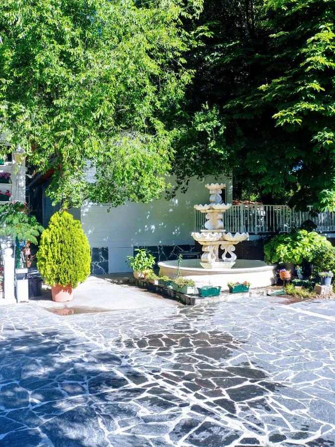 Bungalows & Albergue La Playa Logroño Exterior foto